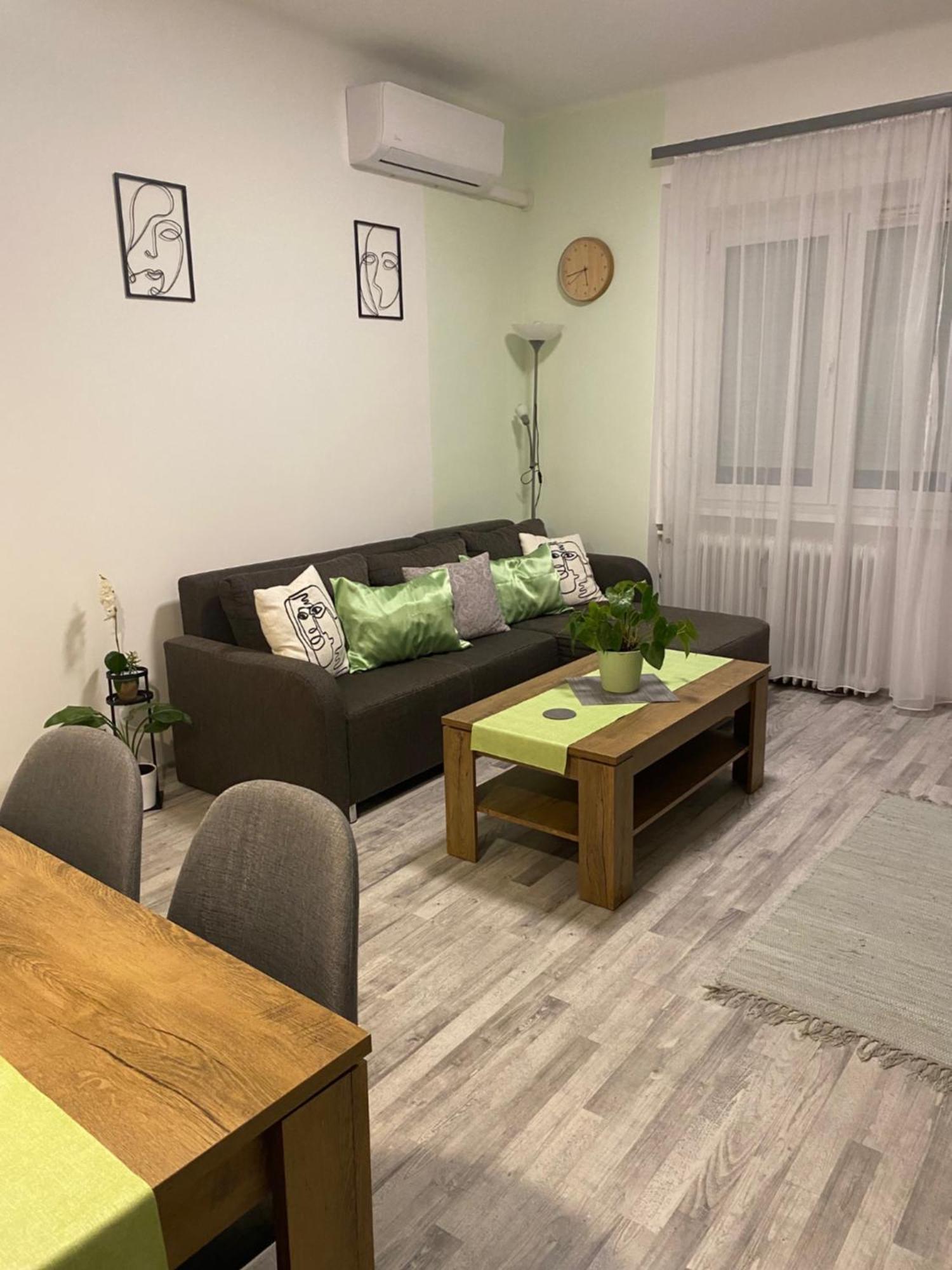 Katica Apartman Gyor Exterior photo